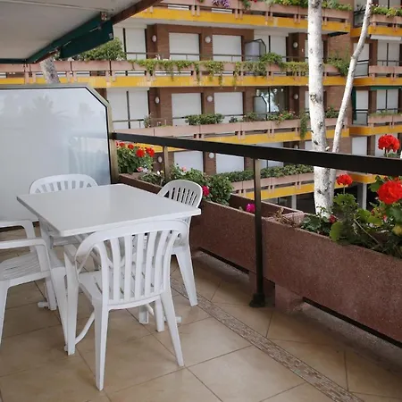 At125 Els Pins, Con Piscina En 1ra Linea De La Playa